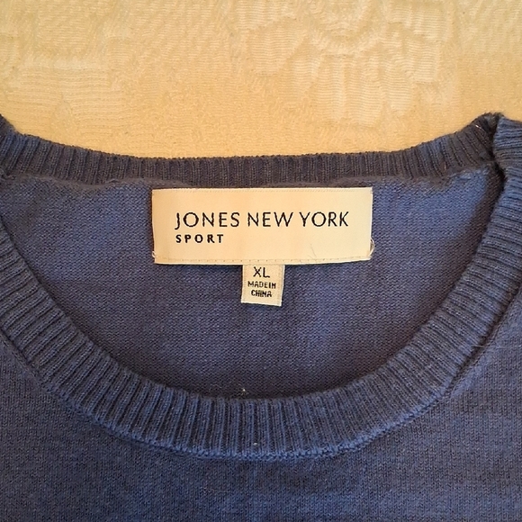 Jones New York Women's Purple Crewneck Sweater - Picture 2 of 11